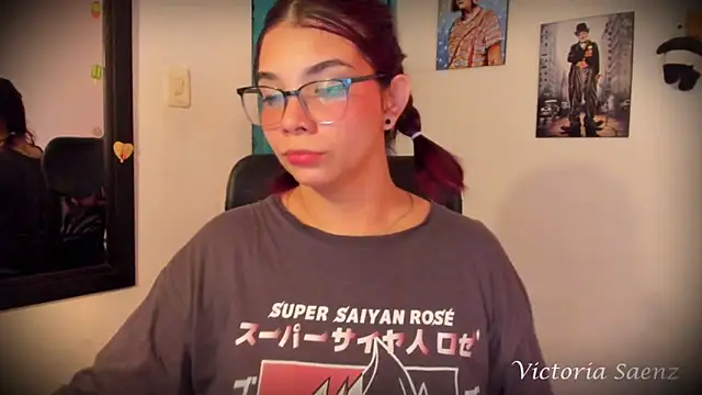 victoriaasaenz  online show from 03.20.25