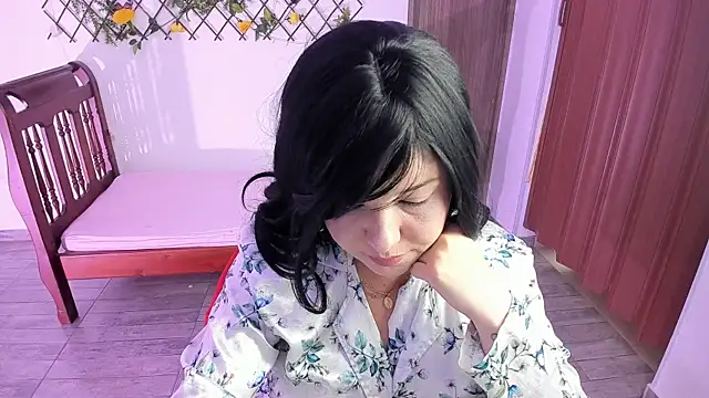 Snapshot of yuya_ss chatting on 01.25.25 yuya ss online show from 01.25.25