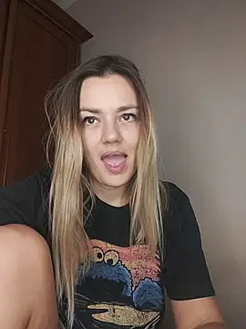 KrissSexi online show from 11.28.25