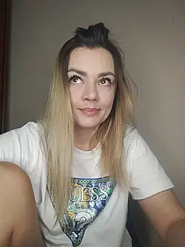 KrissSexi online show from 12.17.25