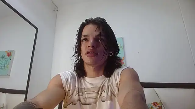 Snapshot of AlbertBernal69 chatting on 10.16.25 AlbertBernal69 online show from 10.16.25