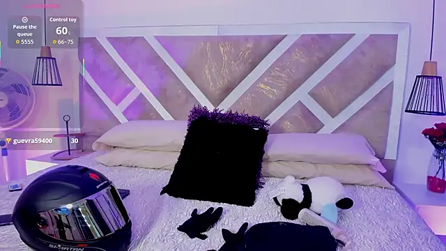 ZiaCalifa online show from 04.06.26