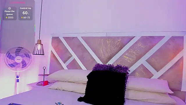 ZiaCalifa online show from 04.07.26