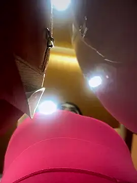 Snapshot of Insane_Issa chatting on 12.06.24 Insane Issa online show from 12.06.24