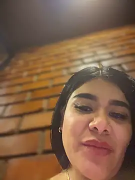 Snapshot of Insane_Issa chatting on 01.31.25 Insane Issa online show from 01.31.25