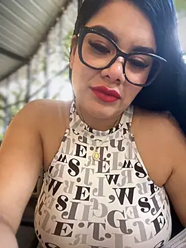 Snapshot of Insane_Issa chatting on 03.17.25 Insane Issa online show from 03.17.25