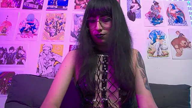 snowblack  online show from 01.09.25