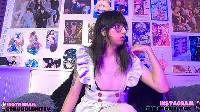 snowblack  online show from 03.16.25