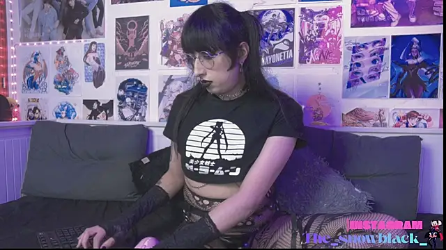 snowblack  online show from 02.27.26