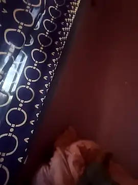 Snapshot of Santoduwa chatting on 12.14.25 Santoduwa online show from 12.14.25