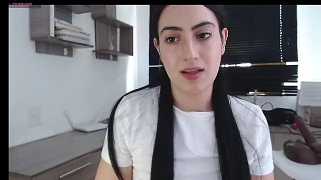 MIYESSI online show from 03.08.25