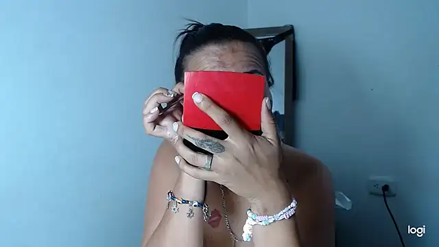 KaiicyQuuen online show from 12.22.25