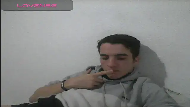 Snapshot of Tombgy07 chatting on 01.16.25 Tombgy07 online show from 01.16.25