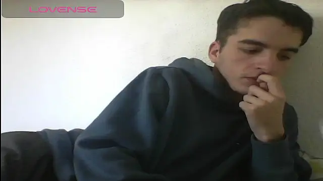 Snapshot of Tombgy07 chatting on 03.03.25 Tombgy07 online show from 03.03.25