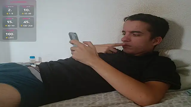 Snapshot of Tombgy07 chatting on 09.24.25 Tombgy07 online show from 09.24.25