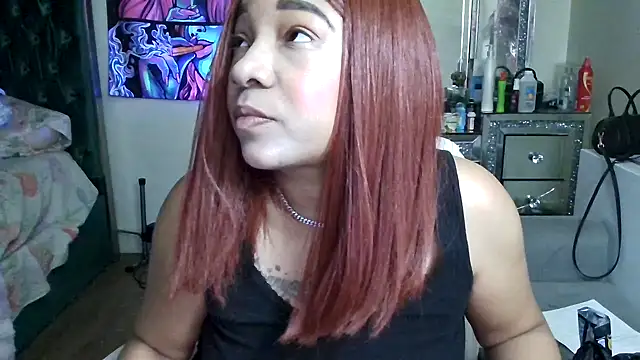 Snapshot of YasmineMinaj chatting on 02.18.25 YasmineMinaj online show from 02.18.25