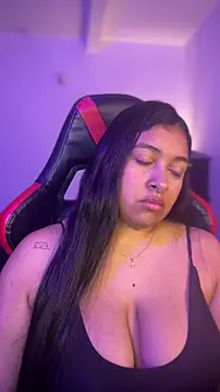 Soysofiarodrigu online show from 12.16.25