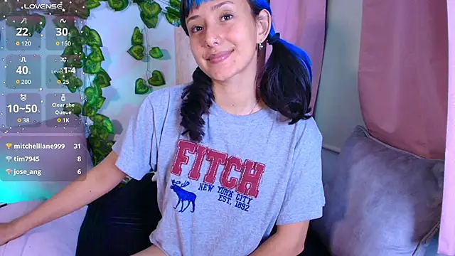 Snapshot of tati_cardenas chatting on 02.20.26 tati cardenas online show from 02.20.26