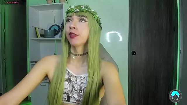 sofi elfqueen online show from 02.25.25