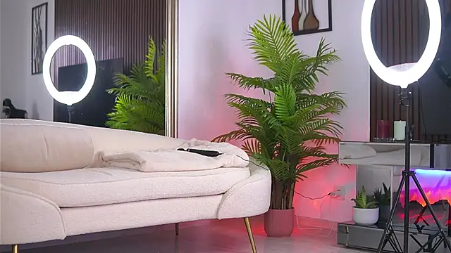 Snapshot of Abbela_White chatting on 06.22.26 Abbela White online show from 06.22.26