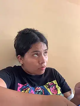 Snapshot of moncerrat_luna chatting on 12.03.24 moncerrat luna online show from 12.03.24