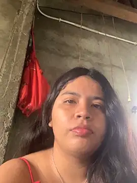 Snapshot of moncerrat_luna chatting on 01.12.25 moncerrat luna online show from 01.12.25