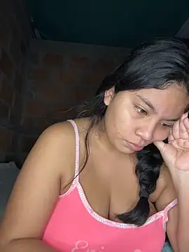 Snapshot of moncerrat_luna chatting on 01.24.25 moncerrat luna online show from 01.24.25