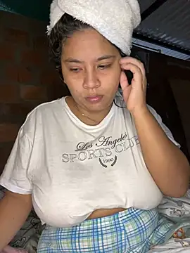 Snapshot of moncerrat_luna chatting on 02.12.25 moncerrat luna online show from 02.12.25