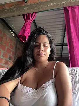 Snapshot of moncerrat_luna chatting on 03.18.25 moncerrat luna online show from 03.18.25