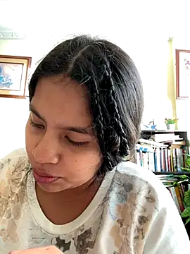 Snapshot of moncerrat_luna chatting on 10.15.25 moncerrat luna online show from 10.15.25