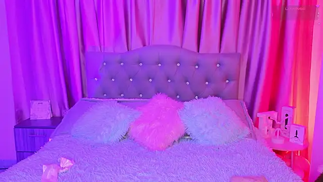 Emiily Scott1 online show from 02.05.26