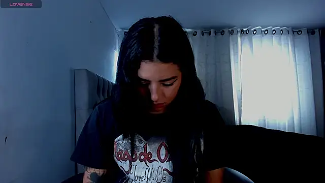 aliice walker  online show from 04.27.26