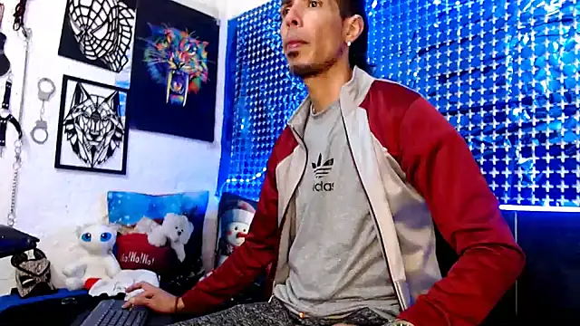 Mensecret69 online show from 12.14.24