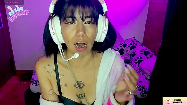 Roxanbunny1 online show from 11.07.25