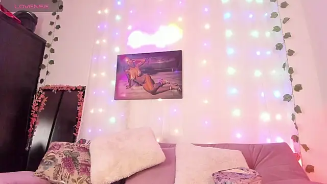 Snapshot of SamHill_1 chatting on 02.26.25 SamHill 1 online show from 02.26.25