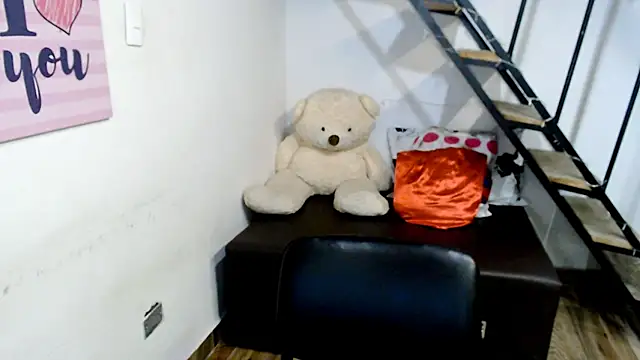 samantha baby  online show from 02.06.25