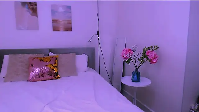 LesleySweet online show from 02.07.26