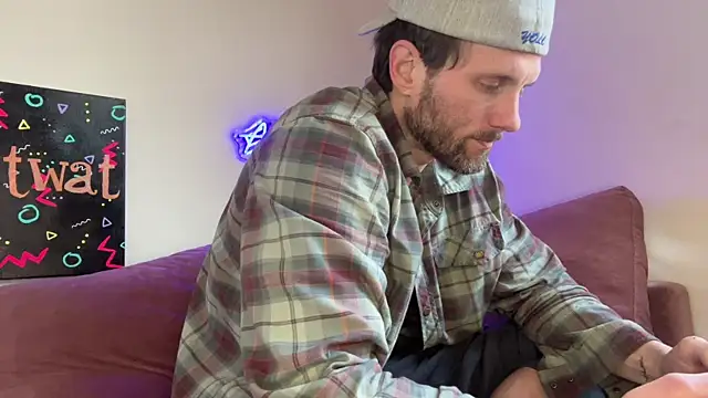 Snapshot of alexmannd chatting on 12.20.25 alexmannd online show from 12.20.25