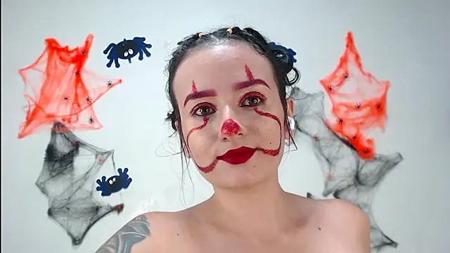 Sisirojas online show from 10.17.25