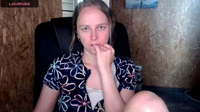 Snapshot of las_sweet chatting on 07.24.26 las sweet online show from 07.24.26