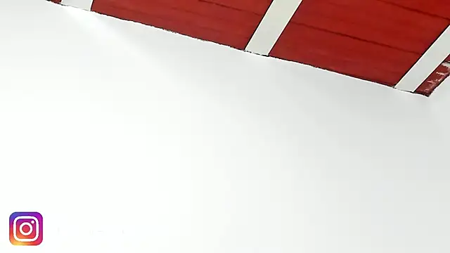 Snapshot of Kloe-squirts chatting on 12.03.25 Kloe-squirts online show from 12.03.25