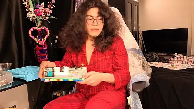 ShinyCherub online show from 03.11.25