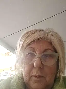Snapshot of Merilulla chatting on 02.23.25 Merilulla online show from 02.23.25