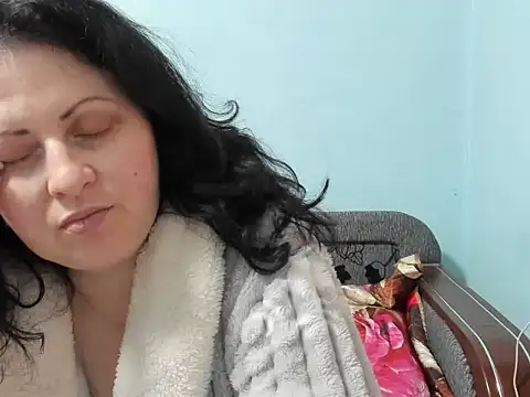 Snapshot of Lillian2 chatting on 01.15.25 Lillian2 online show from 01.15.25