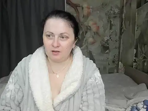 Lillian2 online show from 04.13.26