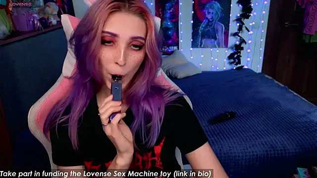 Snapshot of Violet_Noir chatting on 09.11.25 Violet Noir online show from 09.11.25