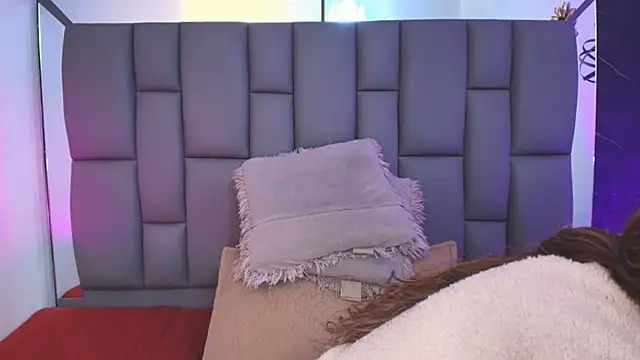  MiaBrown  online show from 02.04.26