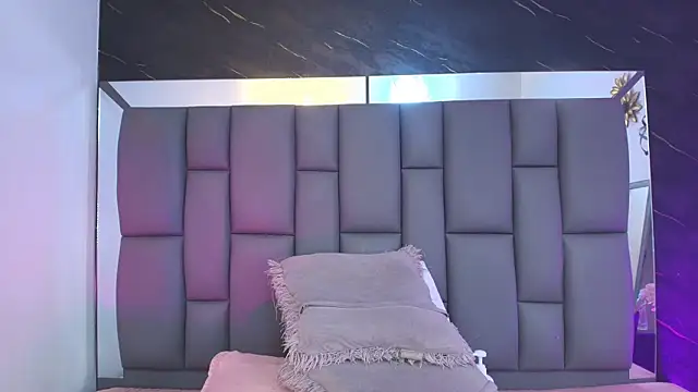  MiaBrown  online show from 02.16.26