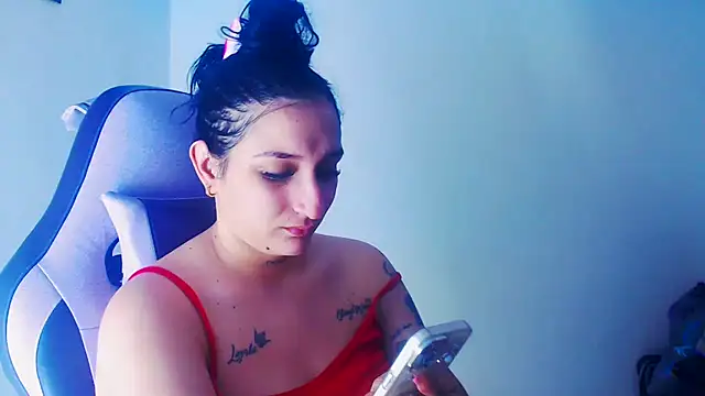 Snapshot of liz_dirty chatting on 04.29.26 liz dirty online show from 04.29.26