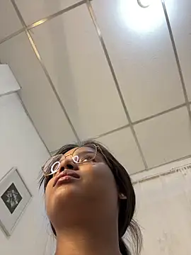 Aleja DANS online show from 03.21.25